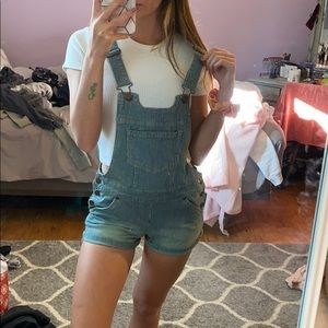 Stripped overalls